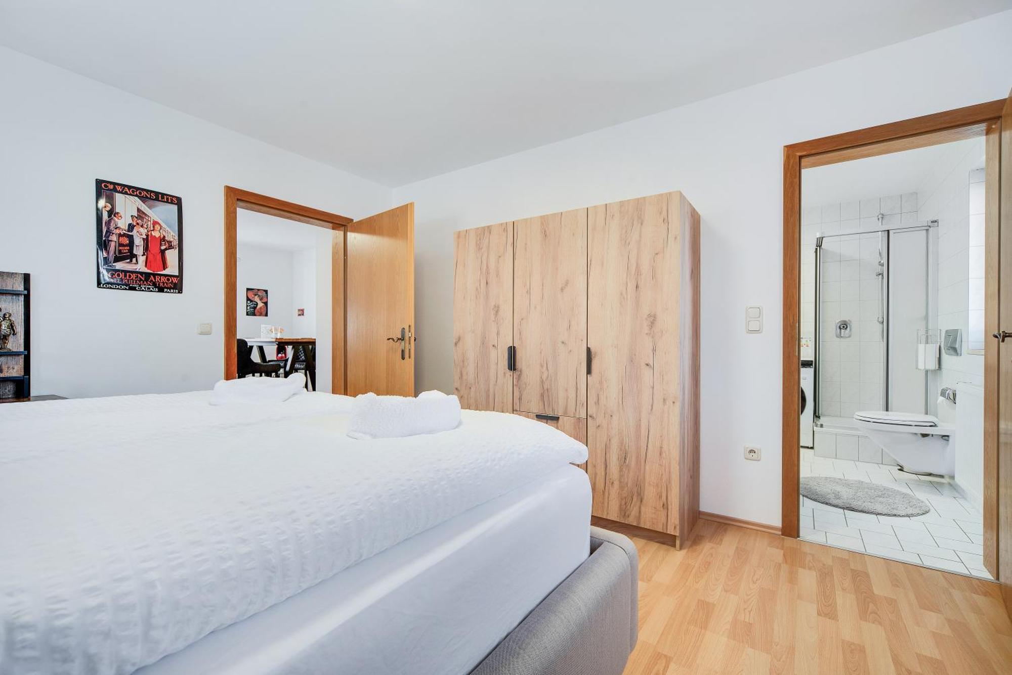 Fewo-Lavees Moderne Zentrale Fewo Nahe Omv Wacker Kliniken Burg -Eigener Eingang-Schluesselloser Check In Burghausen Dış mekan fotoğraf