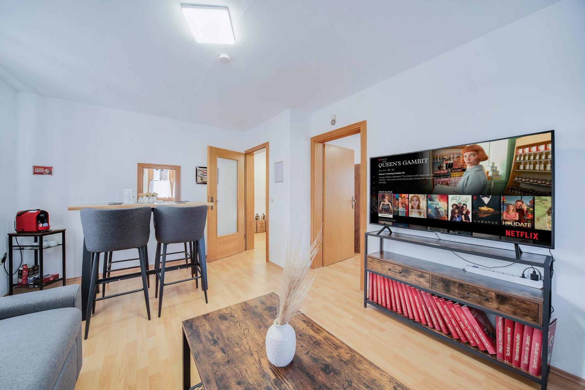 Fewo-Lavees Moderne Zentrale Fewo Nahe Omv Wacker Kliniken Burg -Eigener Eingang-Schluesselloser Check In Burghausen Dış mekan fotoğraf